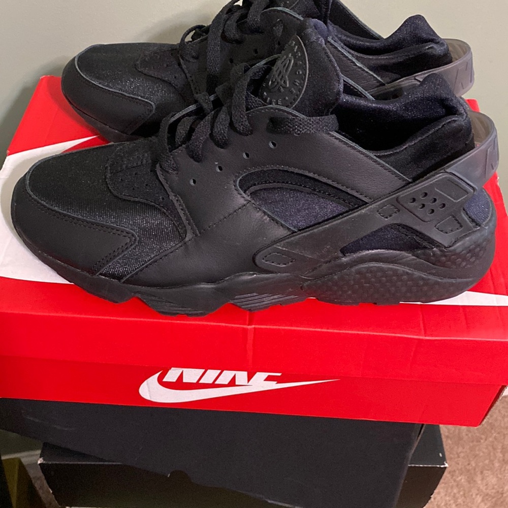 Men’s Nike Huarache BLK